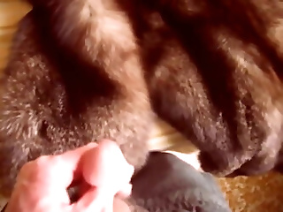 Good cumshot on, mom's new crystal fox fur